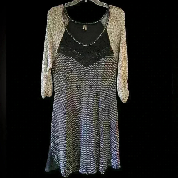 Vanity Fit and Flare Skater Style Lace 90s Dress Size Large - Picture 1 of 8